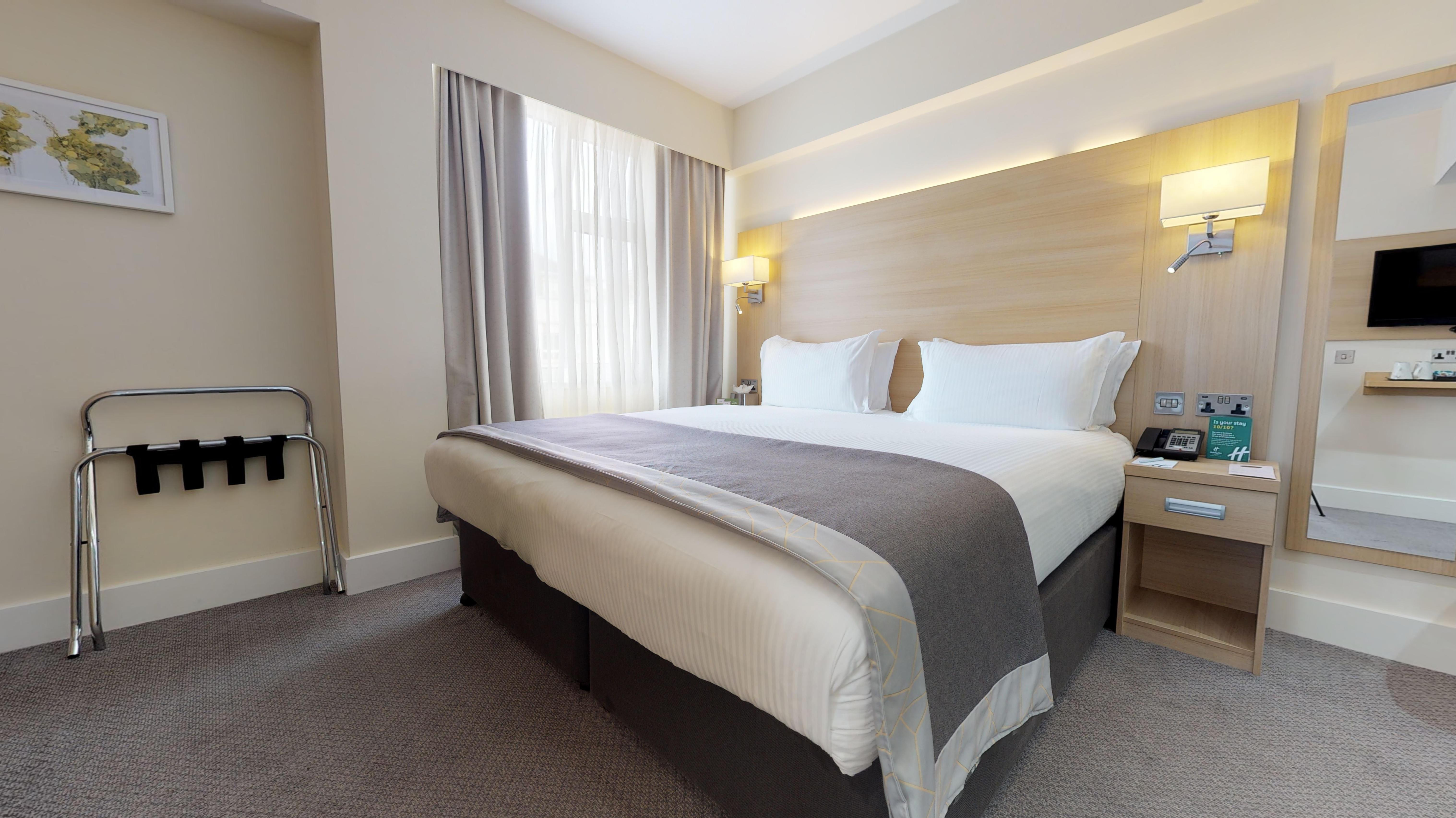 Standard King Room Disability Access